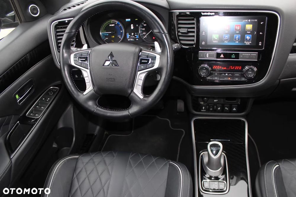 Mitsubishi Outlander 2.4 4WD Diamant+ - 13