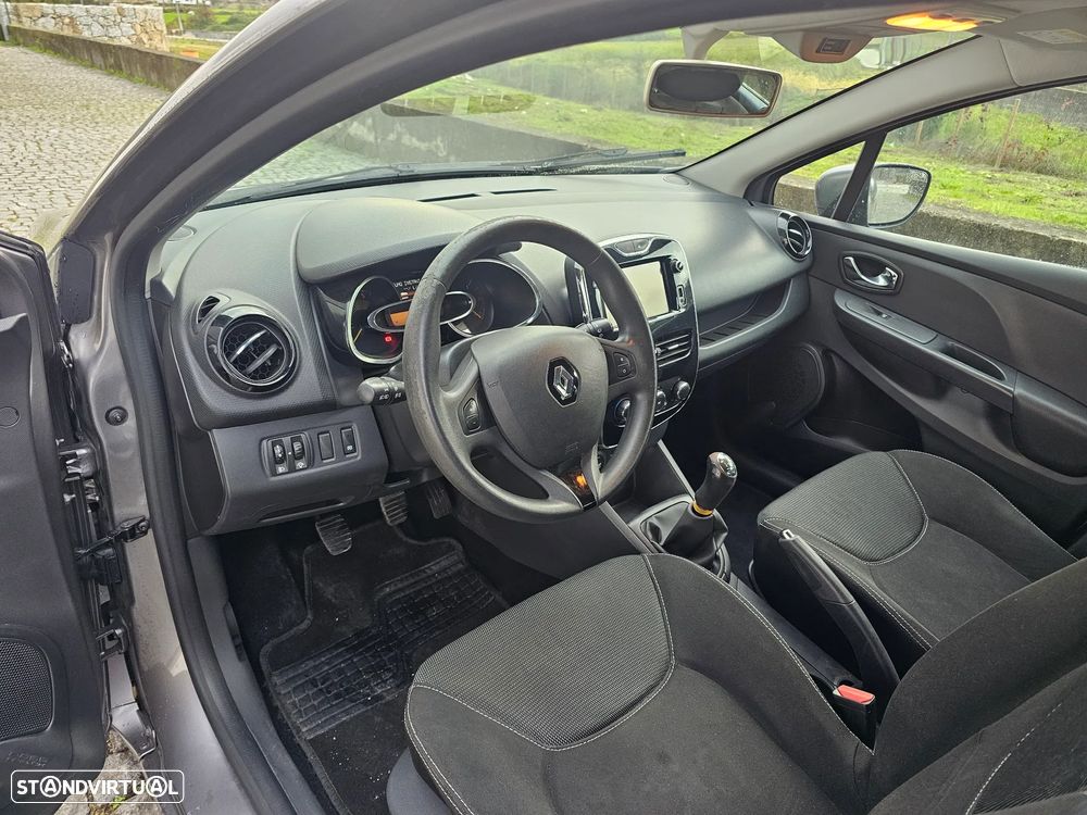 Renault Clio 1.5 dCi Dynamique S - 11
