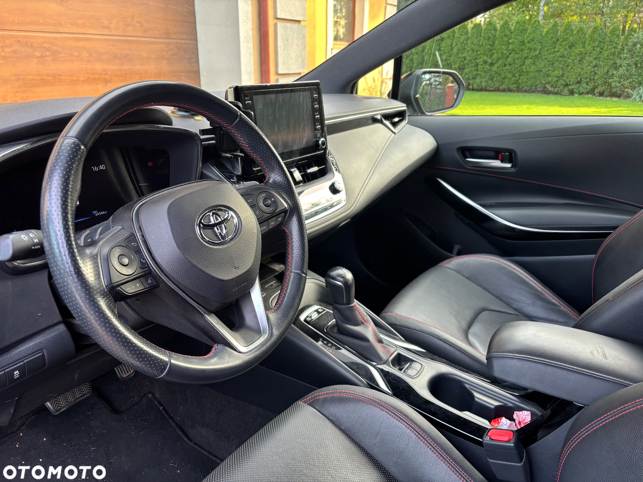 Toyota Corolla 2.0 Hybrid GR Sport - 14