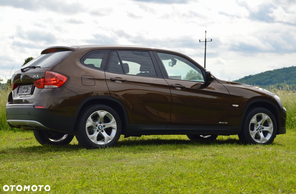 BMW X1 sDrive18i - 13