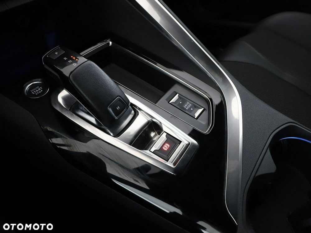Peugeot 5008 BlueHDi 130 EAT8 GT - 31