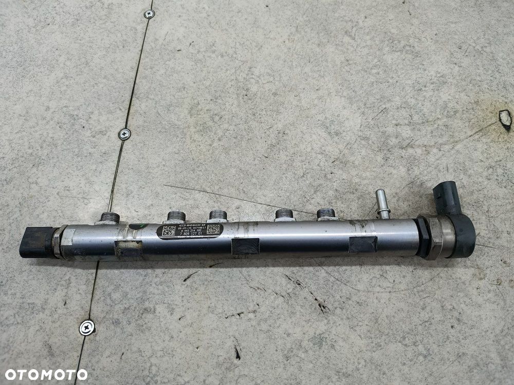 LISTWA WTRYSKOWA DIESEL BMW 1 E87 7809127 0445214182  BOSCH 2.0 D 118d - 1