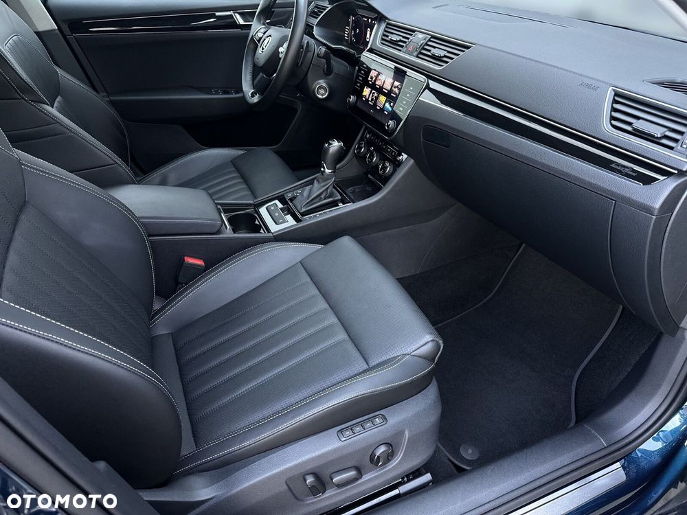 Skoda Superb 2.0 TDI SCR 4x4 L&K DSG - 9