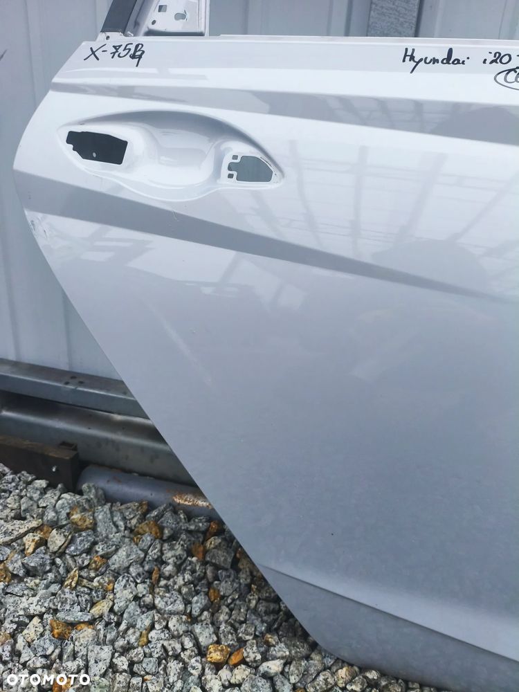 HYUNDAI I20 III 20R- DRZWI PRAWE TYLNE POZNAŃ GIEŁDA X754 - 3