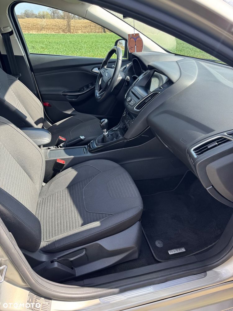 Ford Focus 2.0 TDCi Titanium ASS - 12
