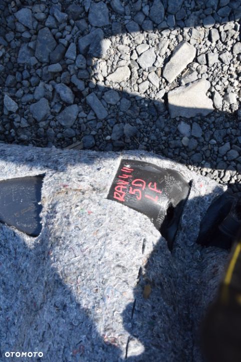 TOYOTA RAV4 II 5D DYWAN WYKŁADZINA LIFT - 10