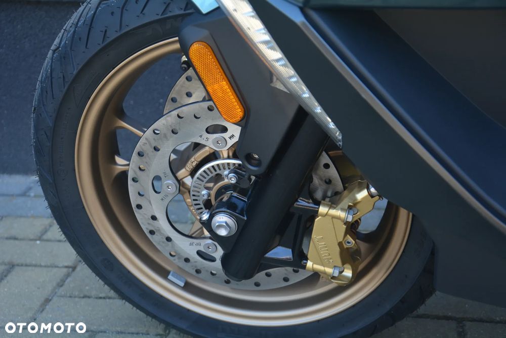 BMW C 400 GT - 24