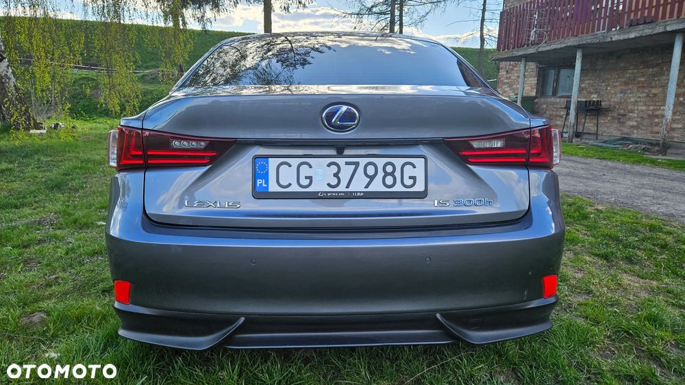 Lexus IS 300h Elegance - 6