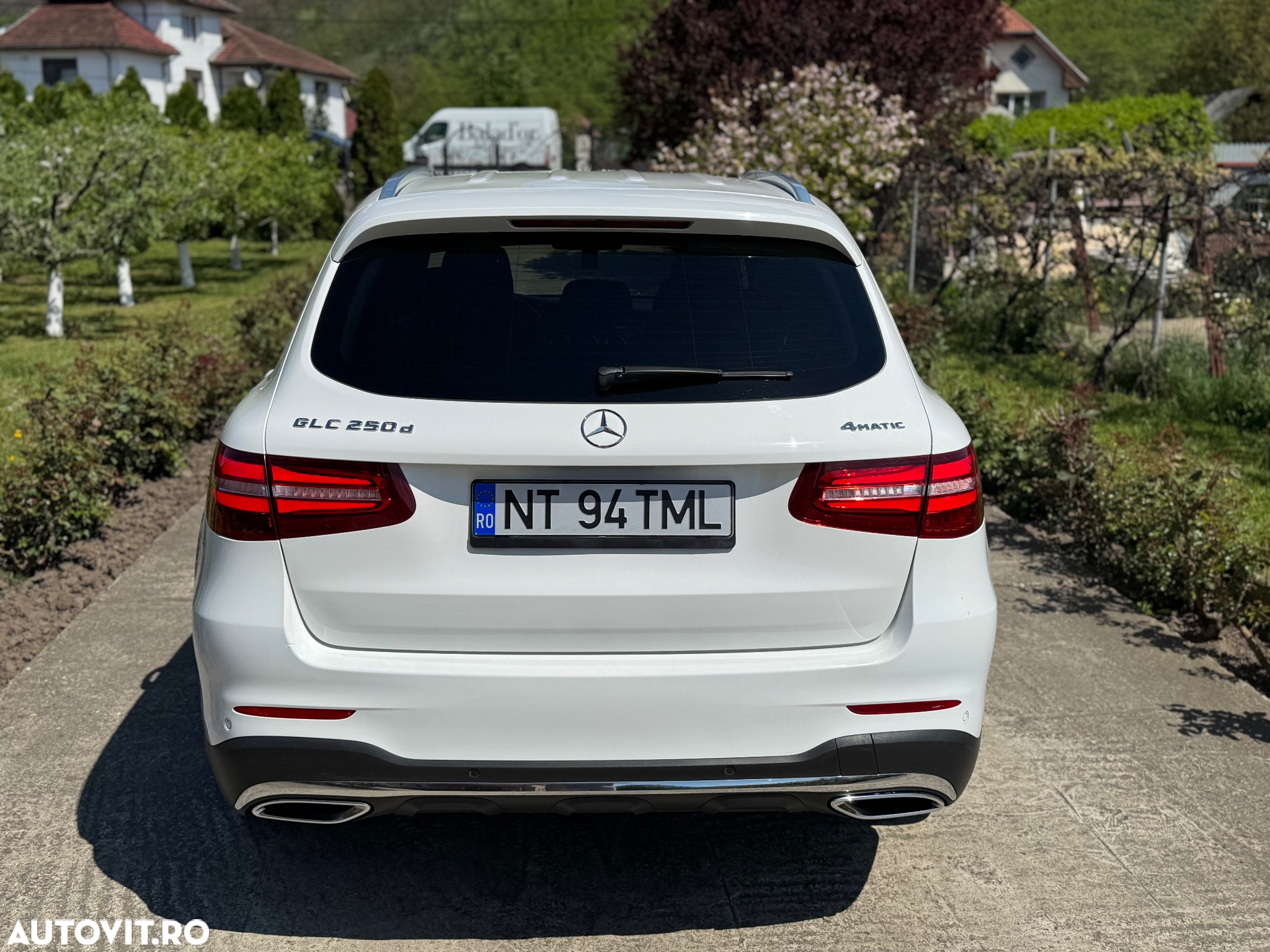 Mercedes-Benz GLC 250 d 4Matic 9G-TRONIC AMG Line - 5