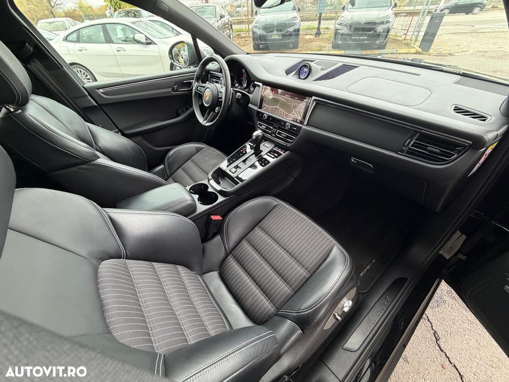 Porsche Macan T - 8