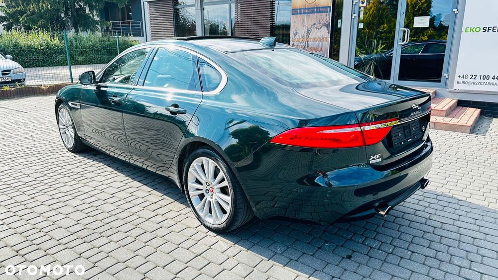 Jaguar XF 35t AWD Prestige - 6