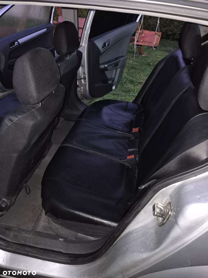 Opel Astra 1.7 CDTI - 14