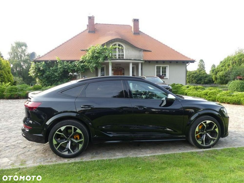 Audi e-tron Sportback - 11