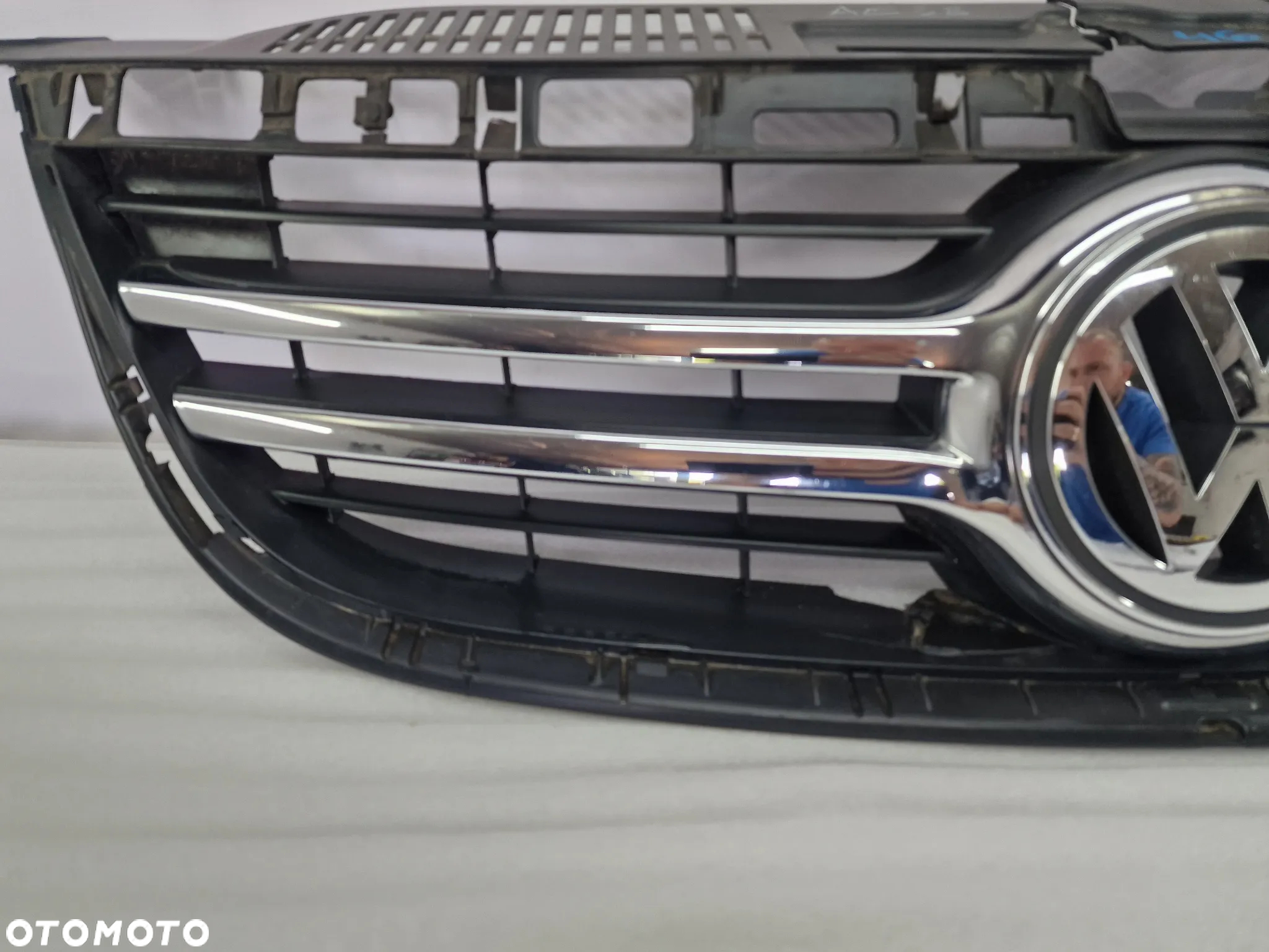 VW TIGUAN I 5N0 ATRAPA / GRILL/ CHROM / ZNACZEK PRZEDNI PRZÓD , NR 5N0853653A / 5N0853651C , NR AUKCJI GR46 - 9
