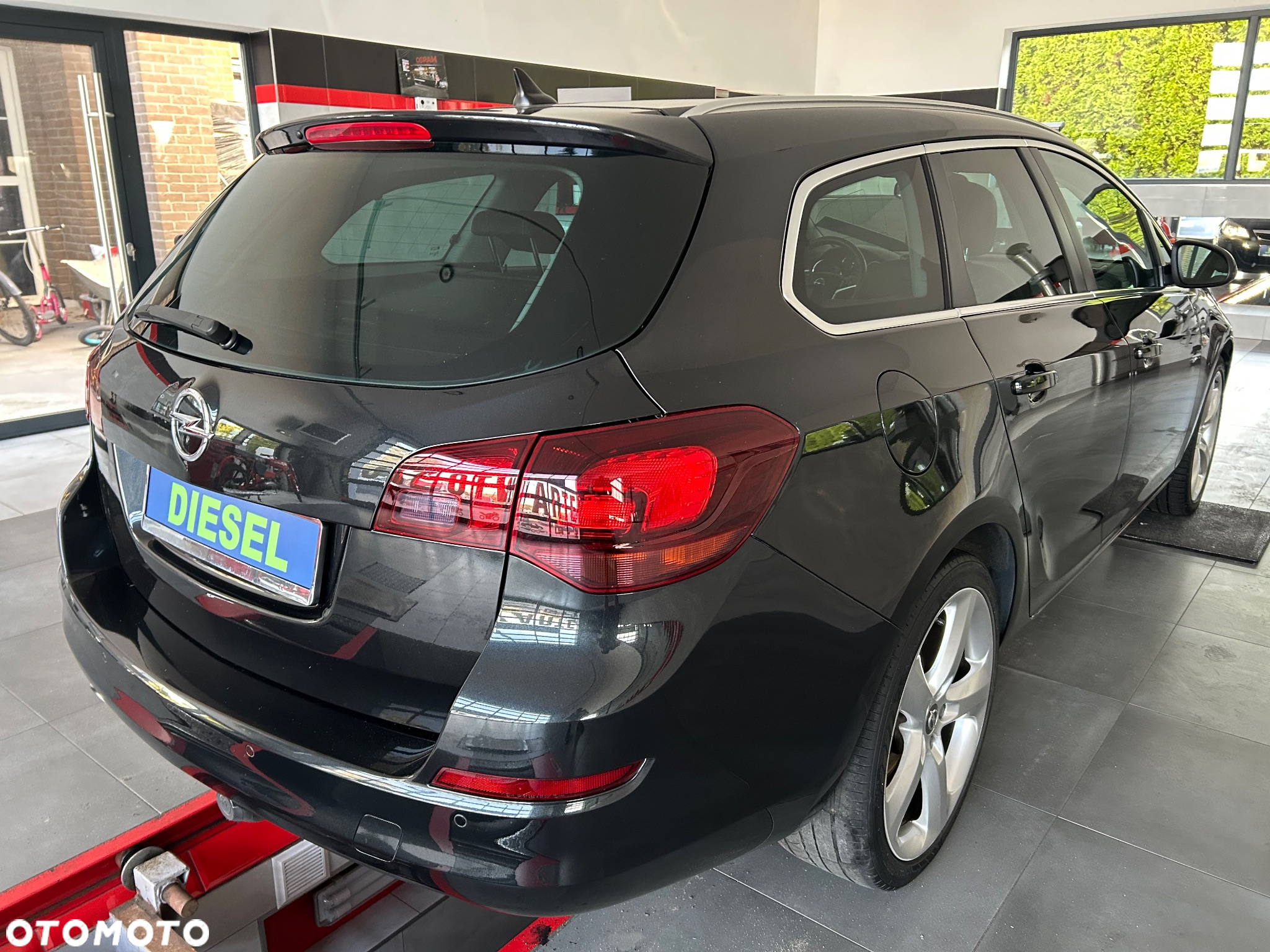 Opel Astra 2.0 CDTI ecoFLEX Start/Stop Exklusiv - 8