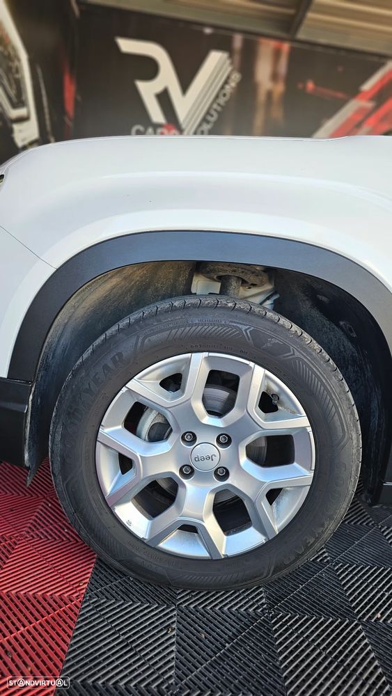 Jeep Avenger 1.2 GSE T3 Altitude - 18