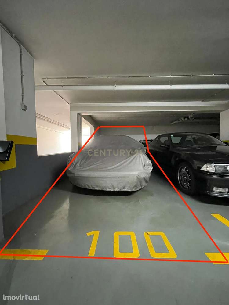 Estacionamento duplo (100) - Lido - Funchal - Grande imagem: 2/4
