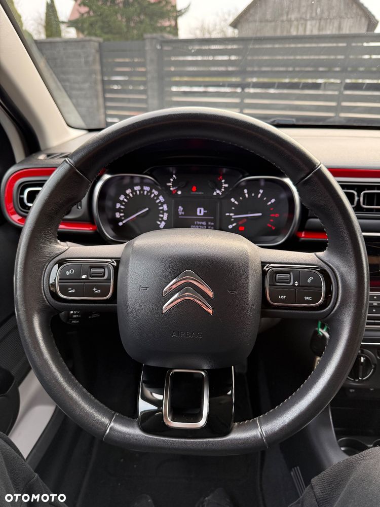 Citroën C3 Pure Tech 82 SHINE - 24