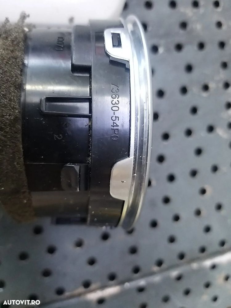 Grila ventilatie bord suzuki vitara ly 7363054p0 - 2