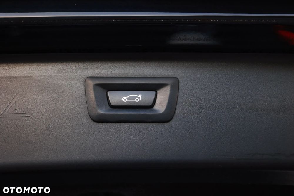 BMW Seria 5 520d - 22