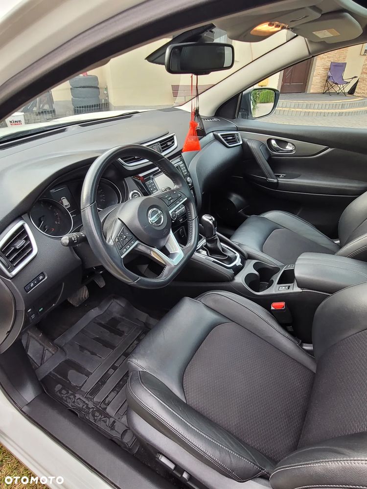 Nissan Qashqai 1.2 DIG-T Tekna Xtronic EU6 - 4