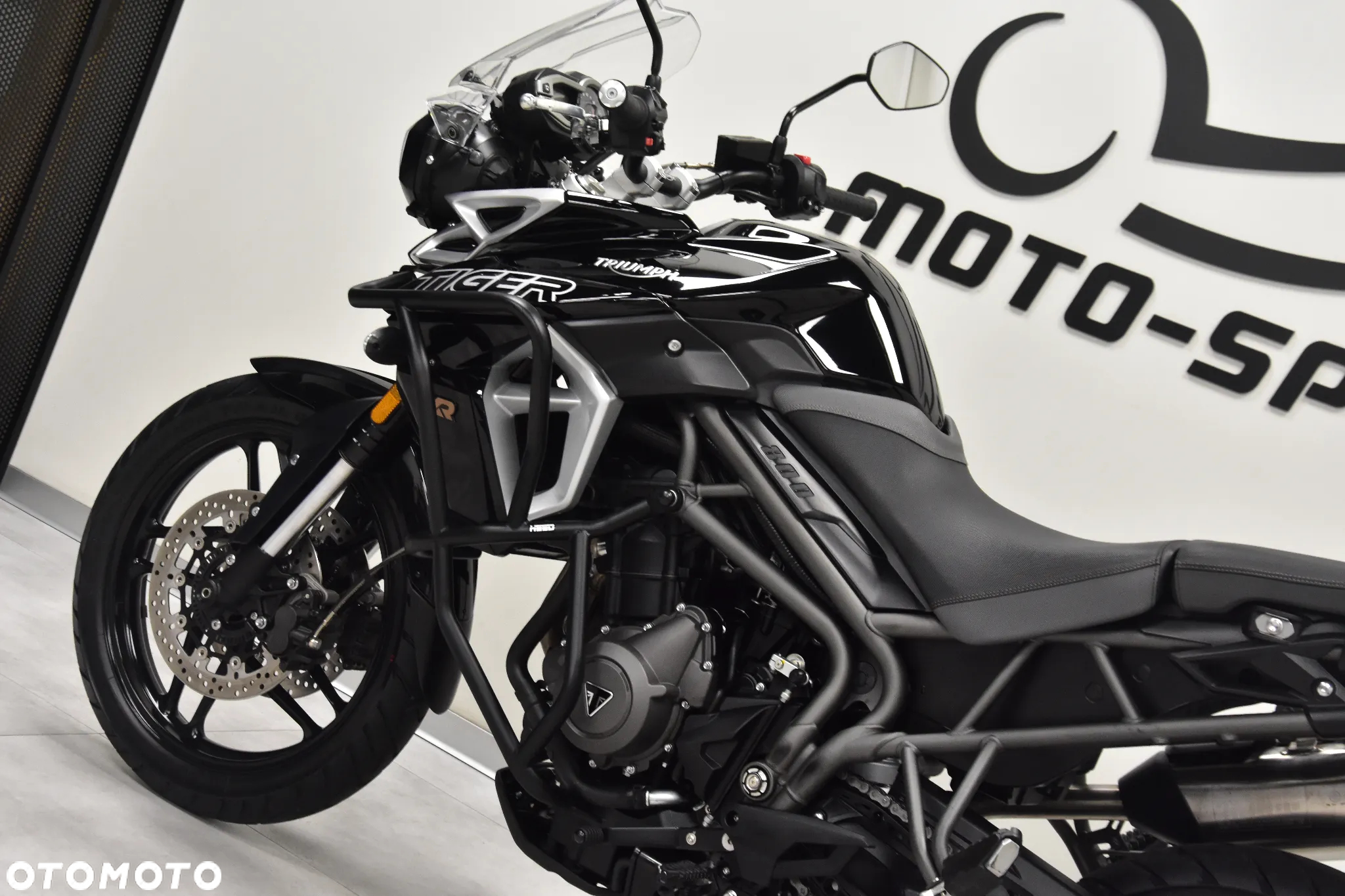 Triumph Tiger - 16