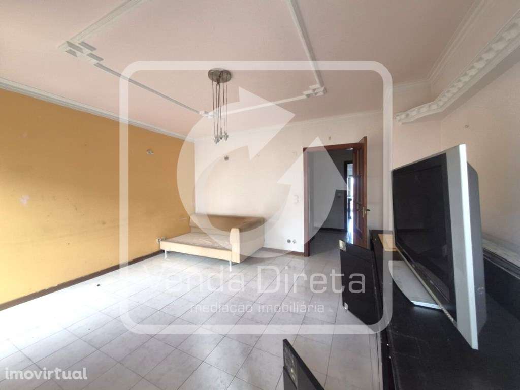 Apartamento T3 com 113 m² e Vista Desafogada no 6º Andar - Excelent... - Grande imagem: 4/31