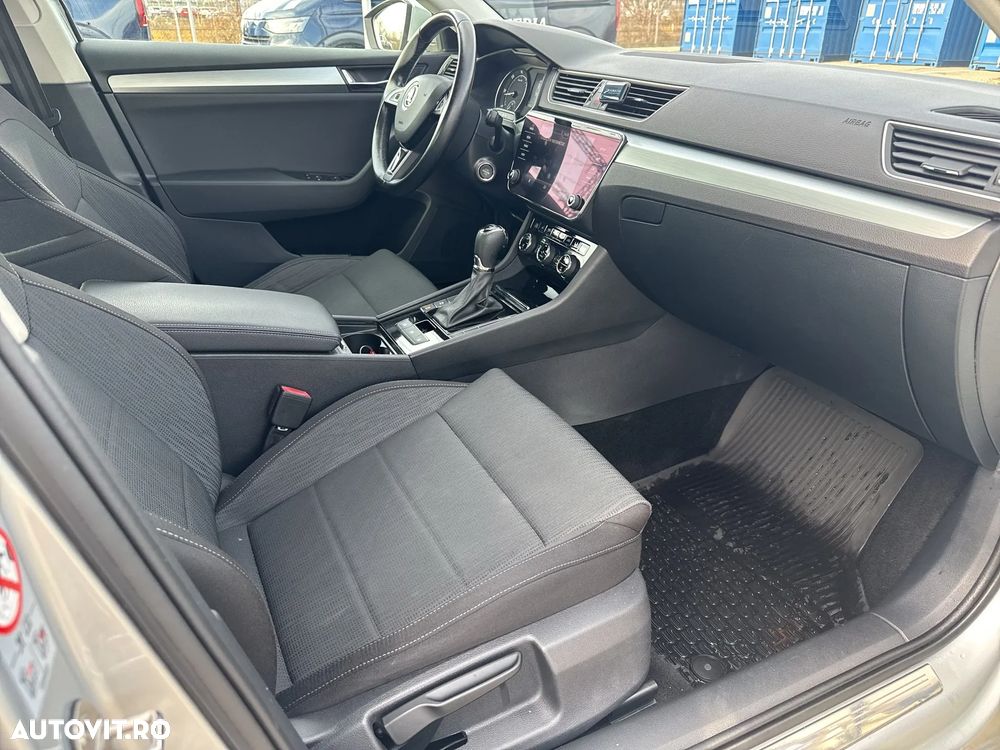 Skoda Superb 2.0 TDI DSG Ambition - 16