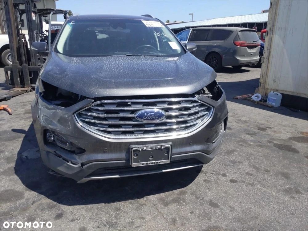 Ford Edge - 30