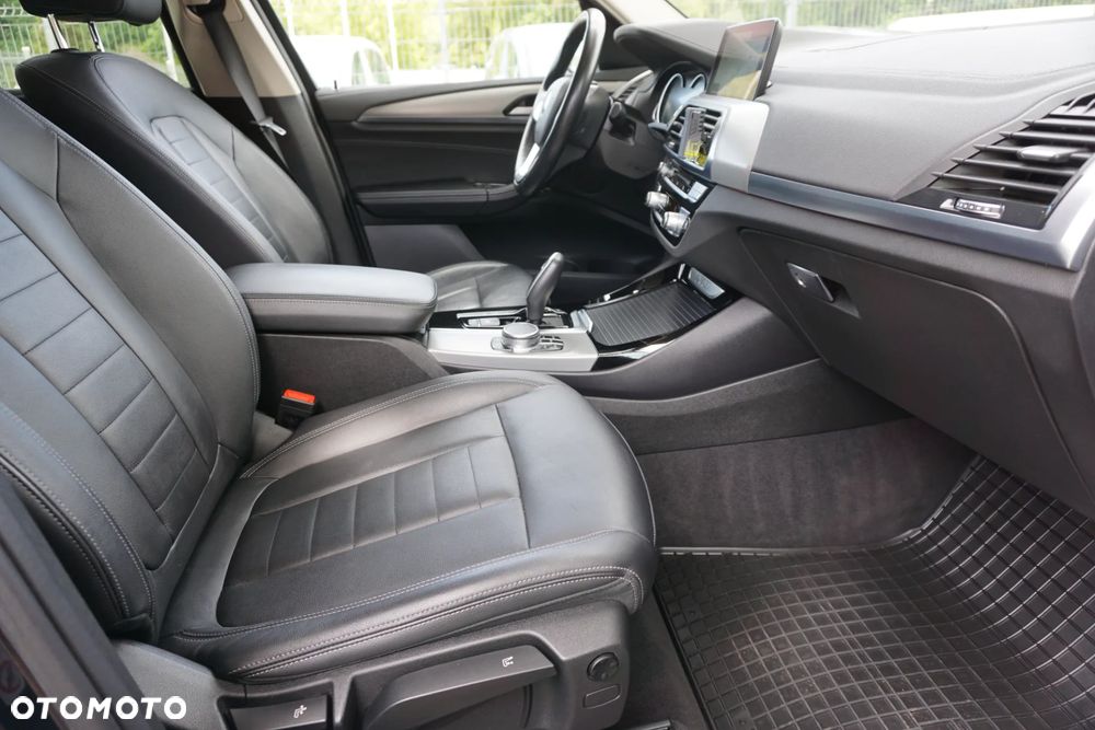 BMW X3 xDrive30d Luxury Line - 18