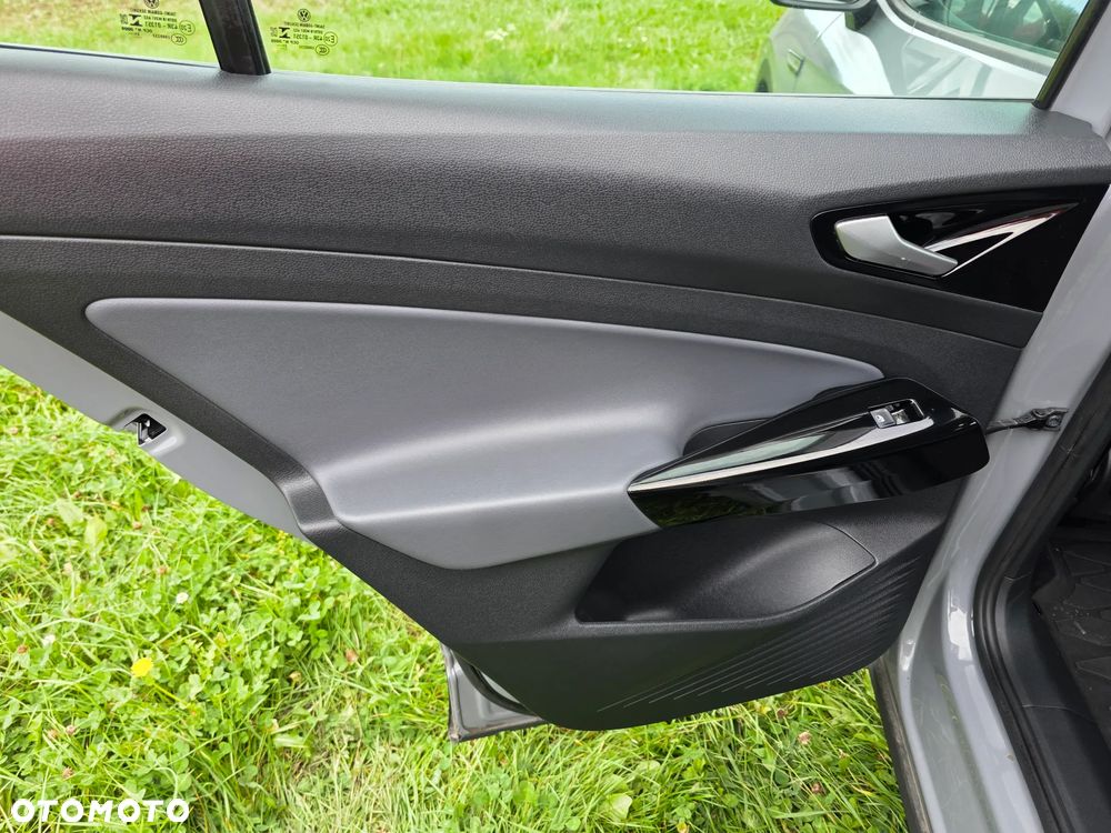 Volkswagen ID.4 - 16