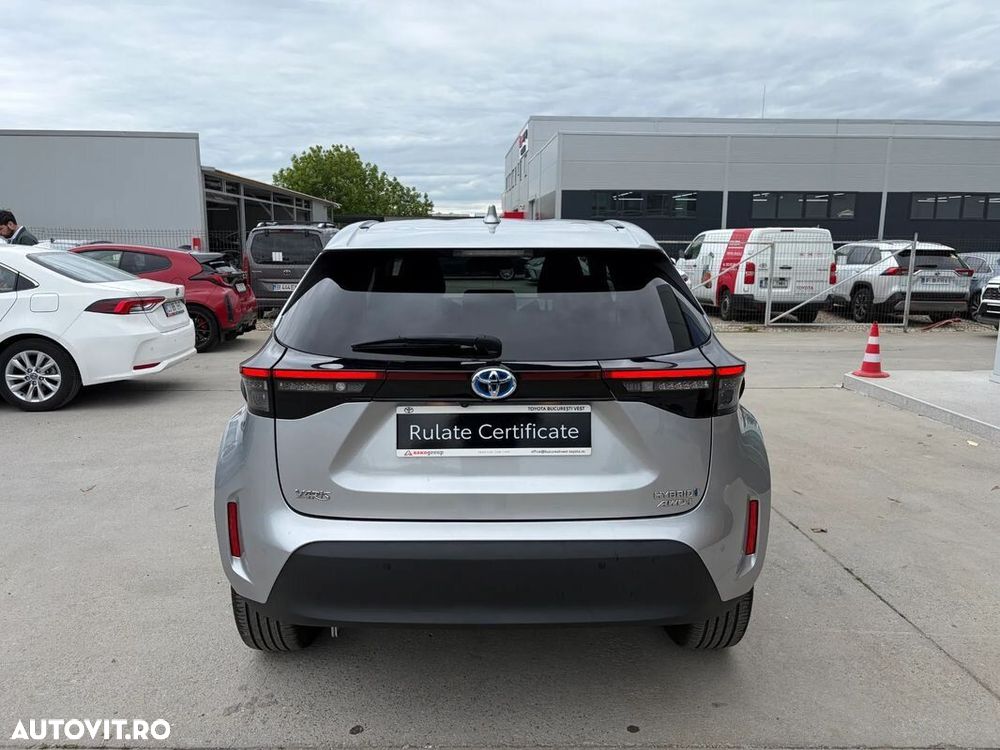 Toyota Yaris Cross 1.5 VVT-i HSD 4x4 Exclusive Elegant - 6