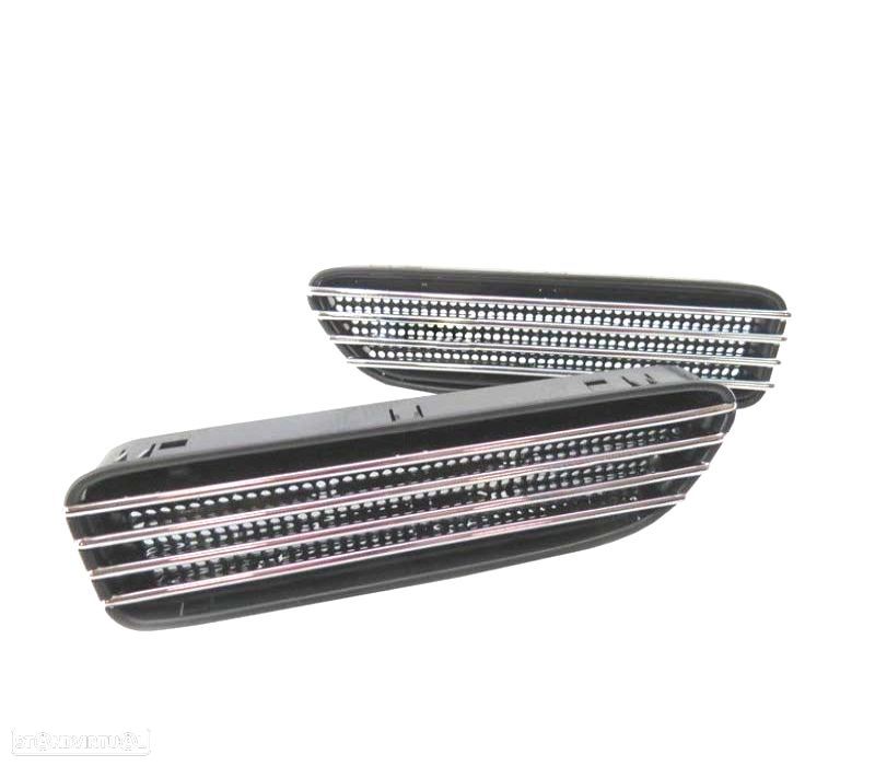 GRELHAS LATERAIS BMW E46 LOOK M3 PRETO CROMADO - 1