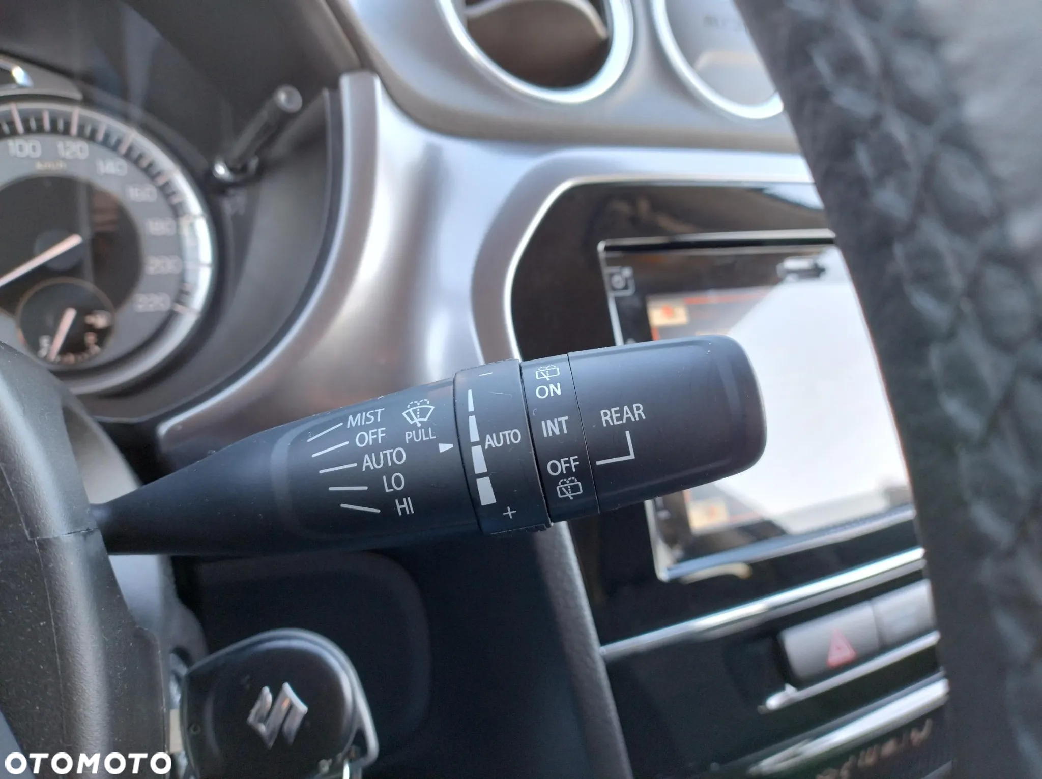 Suzuki Vitara 1.4 Boosterjet SHVS Premium 4WD - 30
