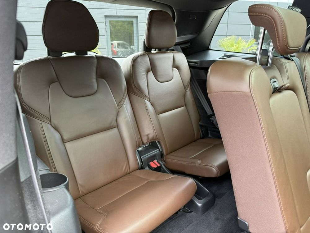 Volvo XC 90 B5 D AWD Inscription 7os - 24