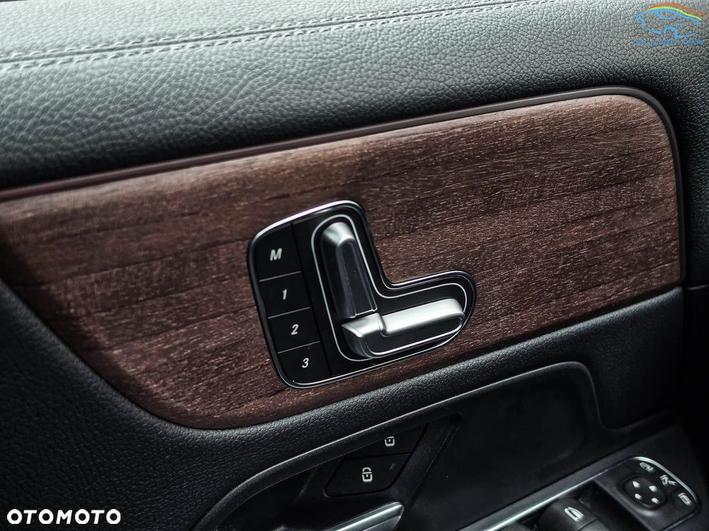 Mercedes-Benz EQB 250+ - 29