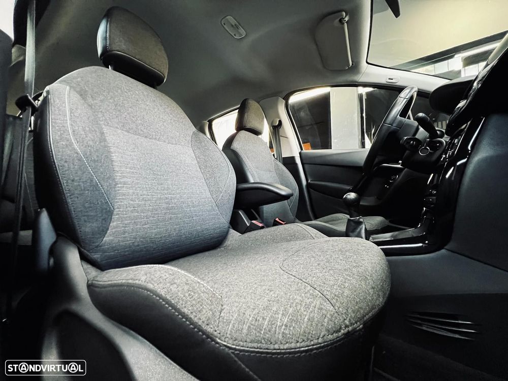 Citroën C3 1.2 PureTech Collection - 34