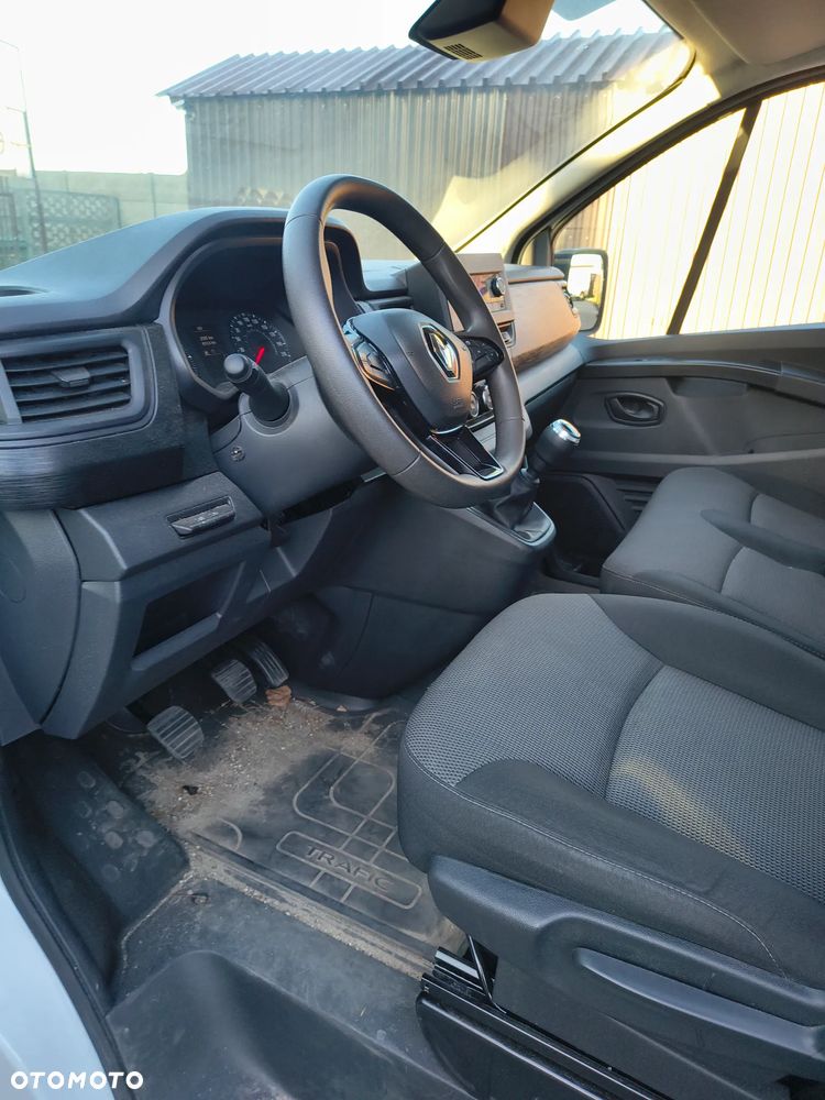 Renault Trafic - 13