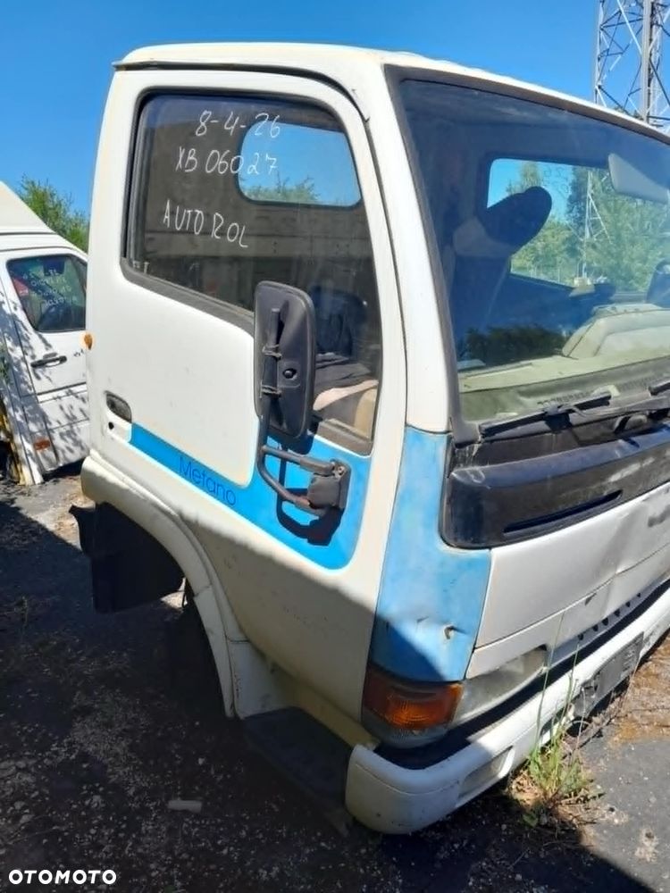 Kabina NISSAN CABSTAR - 4