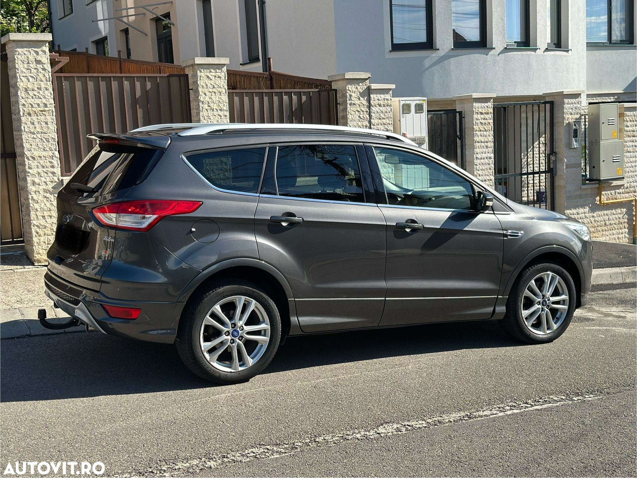 Ford Kuga 2.0 TDCi 4x4 Aut. Individual - 5