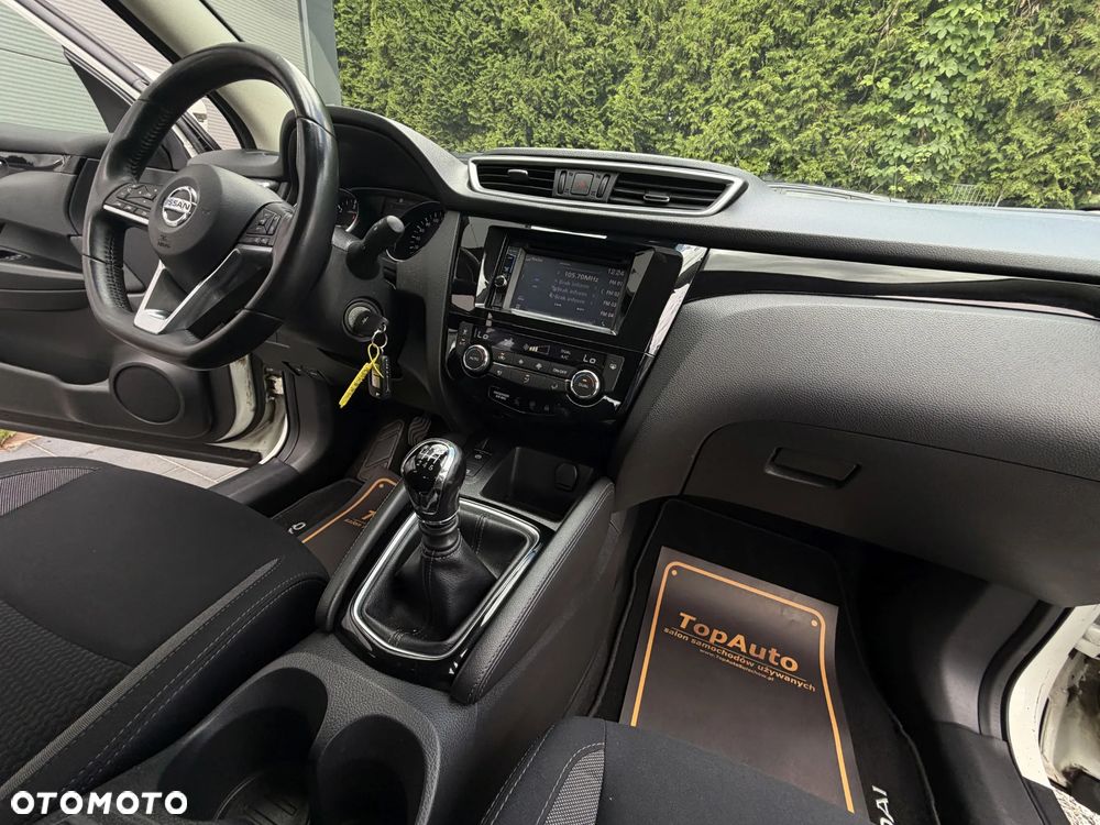 Nissan Qashqai 1.6 DCi N-Connecta - 16