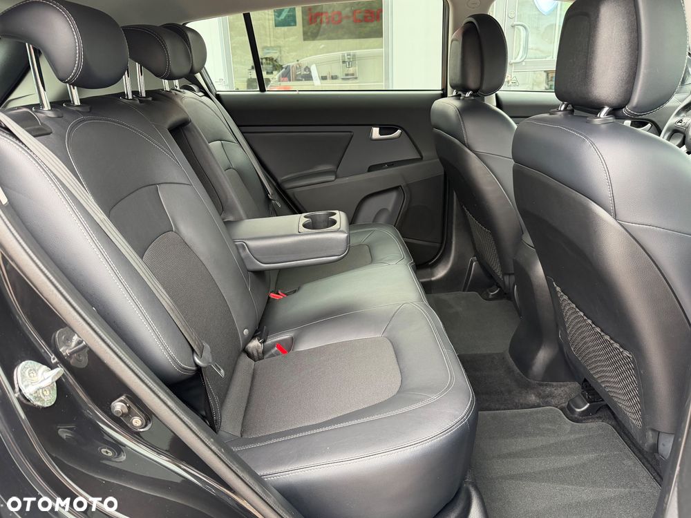 Kia Sportage - 16