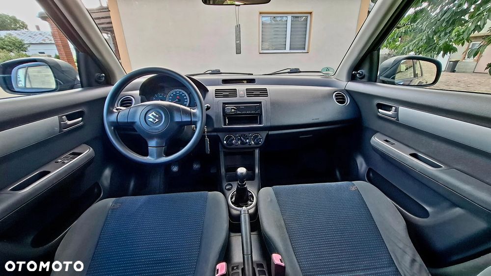 Suzuki Swift 1.3 Club - 19