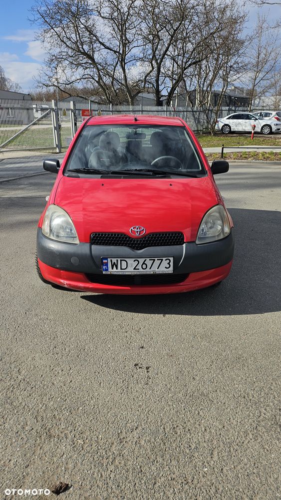 Toyota Yaris 1.0 Base - 2
