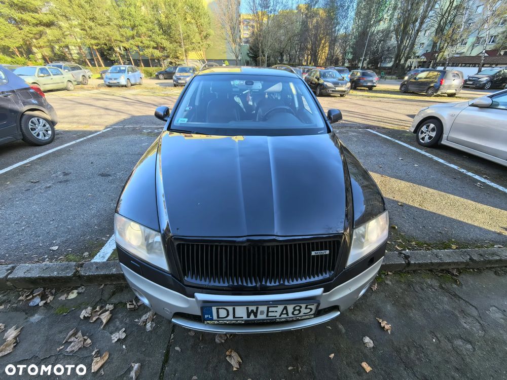 Skoda Octavia 2.0 TDI DPF 4x4 Laurin & Klement - 4