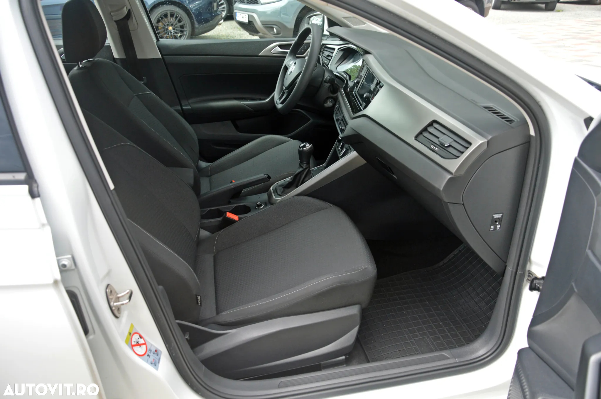 Volkswagen Polo 1.6 TDI Comfortline - 21
