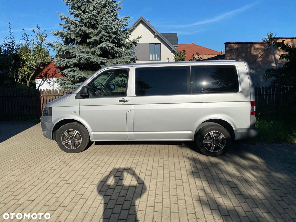 Volkswagen Transporter - 1