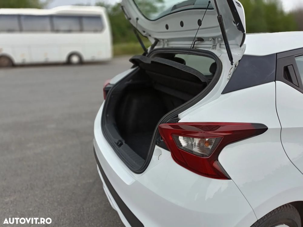 Nissan Micra 1.0L Visia - 22