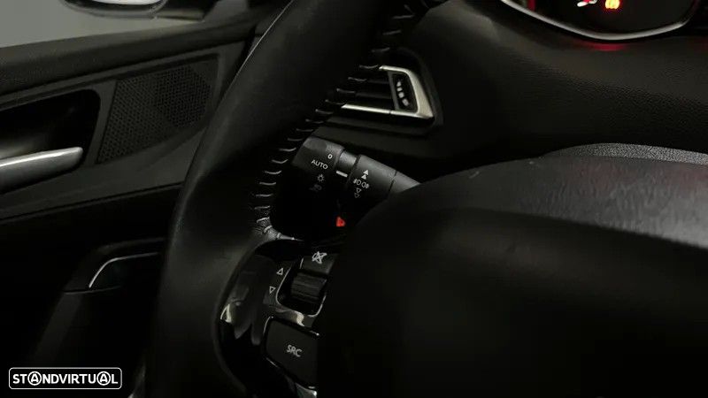 Peugeot 308 1.6 BlueHDi Allure EAT6 - 8