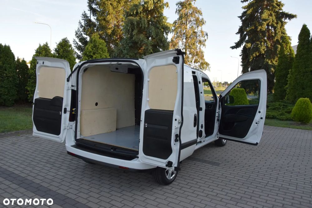 Fiat DOBLO 1,6 JTD 56 TYŚ KM 3-OSOBOWY F-VAT235 - 4